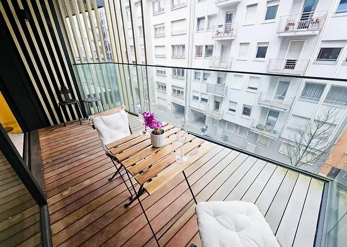 Cosy Terrace Close To Center-limp11 *